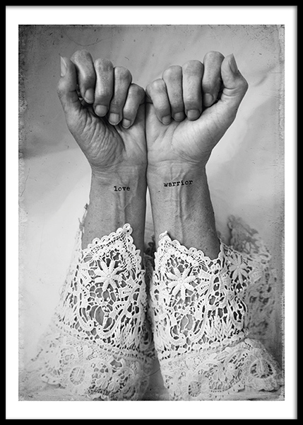 Love Warriors Dogma Poster in der Gruppe Poster / Schwarz-Weiß bei Desenio AB (Pre5626)